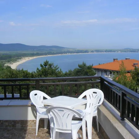 St Marina Studio Apartment